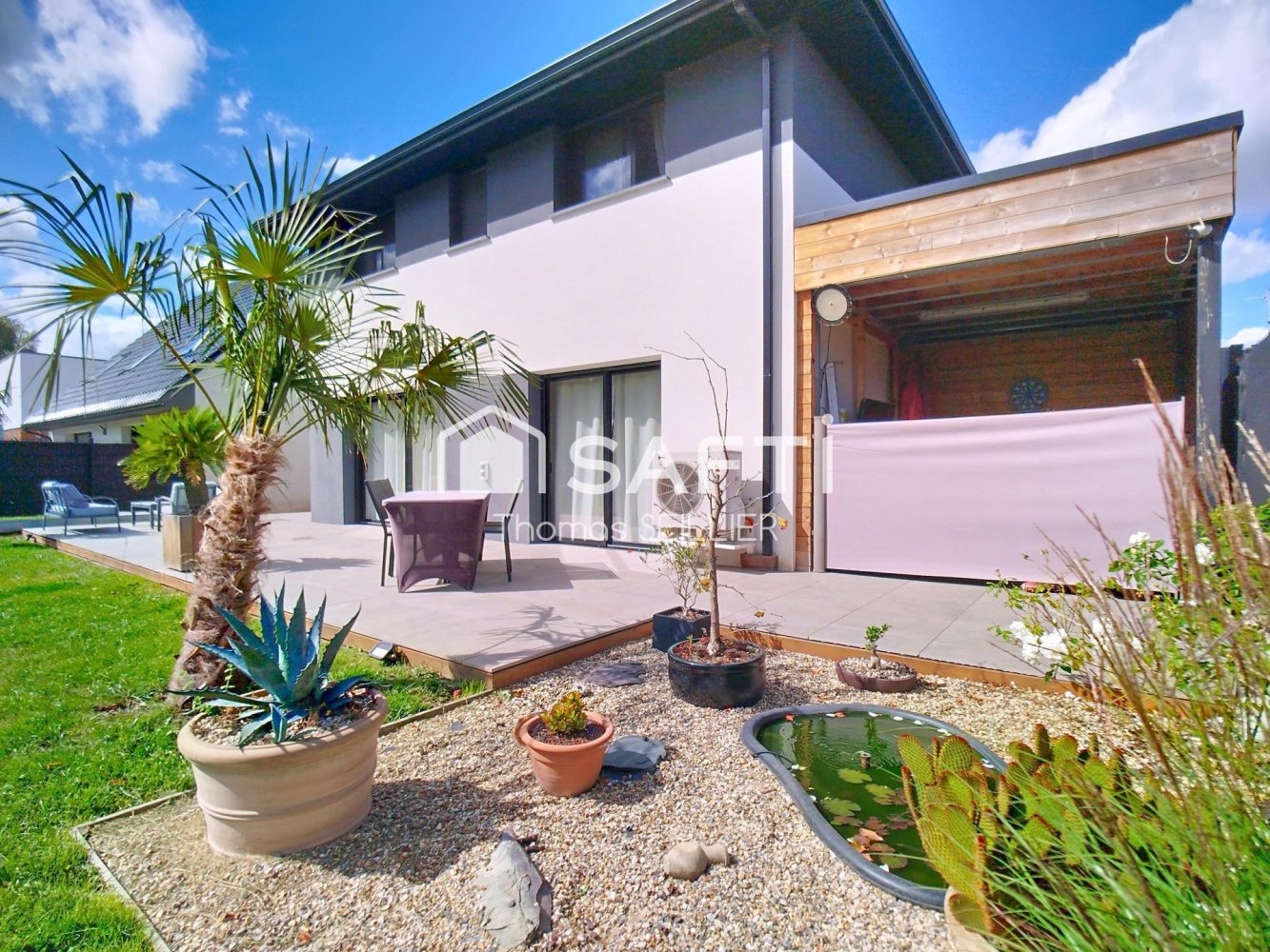 3 bedrooms House in Roncq, France No. 339272