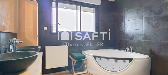 3 bedrooms House in Roncq, France No. 339272 4