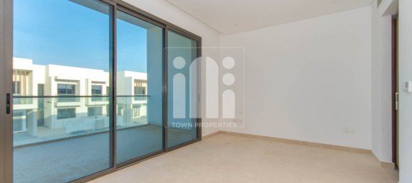 3 bedrooms Villa in Yas Island, UAE No. 1870 3