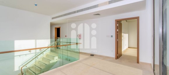 3 bedrooms Villa in Yas Island, UAE No. 1870 10