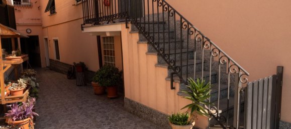 Дом с 8 спальнями в Генуя, Италия № 364702 27