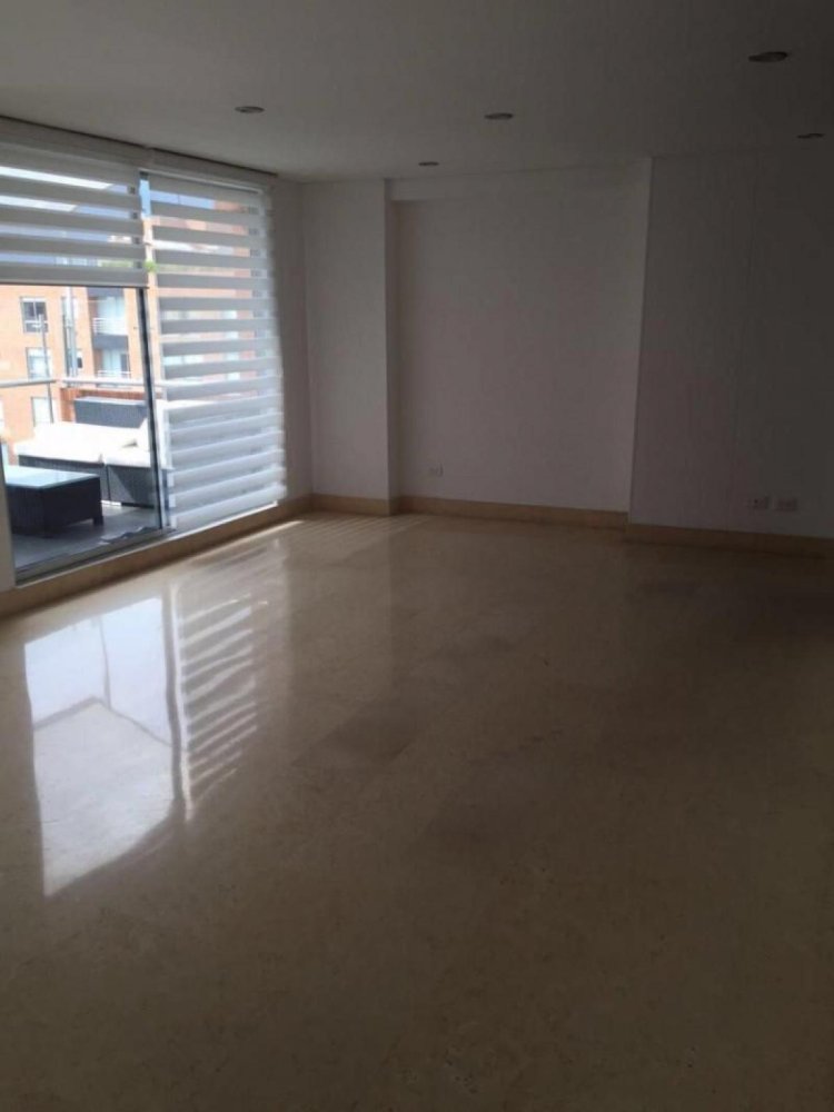 3 bedrooms House in Bogota, Colombia No. 11282