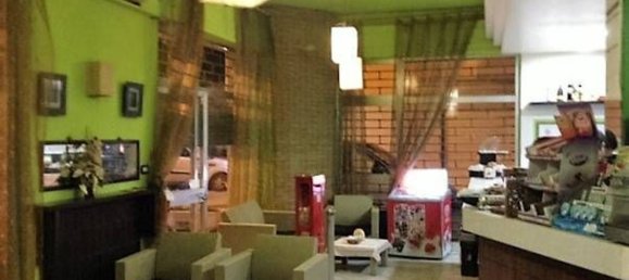 Propriété commerciale à Montesilvano, Italy 78m² No. 191965 12