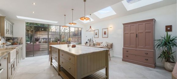 3 bedrooms House in London, United Kingdom No. 4566 8