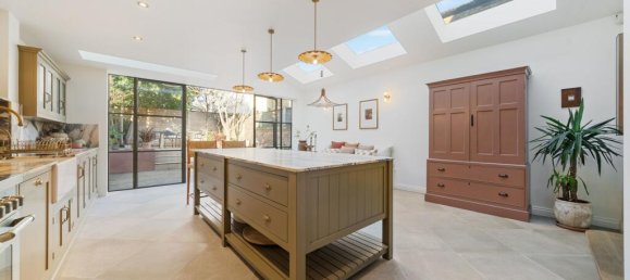 3 bedrooms House in London, United Kingdom No. 4566 4