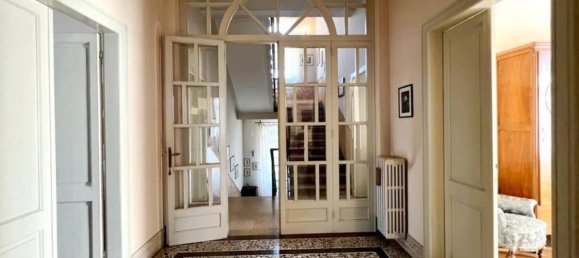 12 bedrooms Villa in Udine, Italy No. 333020 8