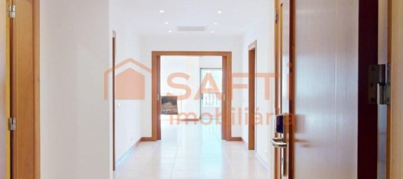 Квартира с 3 спальнями в Лагоа, Португалия № 118577 3