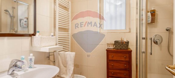 Dúplex de 2 dormitorios en Bari, Italy No. 380089 28