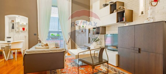 Dúplex de 2 dormitorios en Bari, Italy No. 380089 3