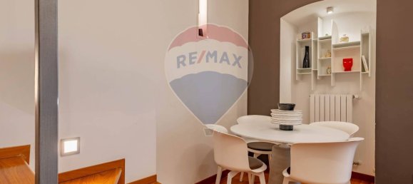 Dúplex de 2 dormitorios en Bari, Italy No. 380089 9