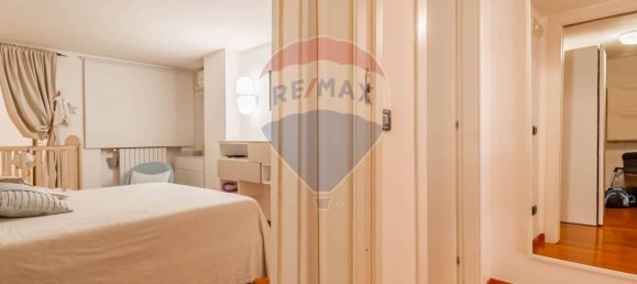 Dúplex de 2 dormitorios en Bari, Italy No. 380089 19