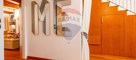 Dúplex de 2 dormitorios en Bari, Italy No. 380089 7