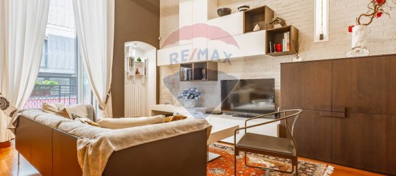 Dúplex de 2 dormitorios en Bari, Italy No. 380089 8