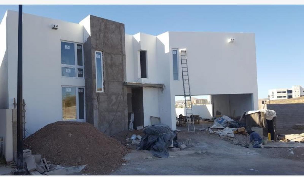 Дом с 4 спальнями в Чиуауа, Мексика № 155045