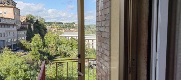 7 rooms Apartment in Siena, Italy No. 117442 6