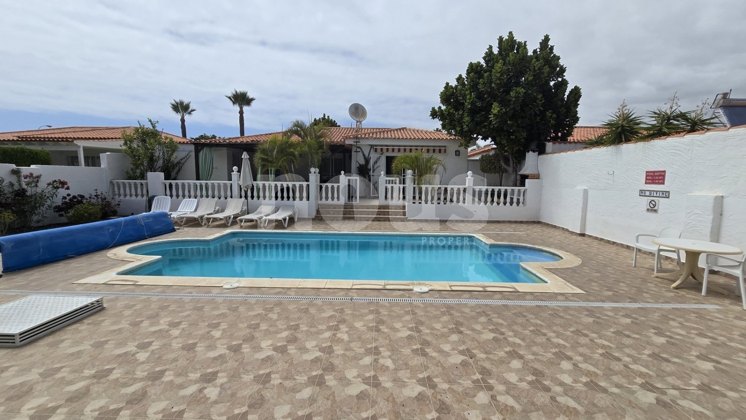 Villa de 4 dormitorios en Callao Salvaje, Spain No. 16140