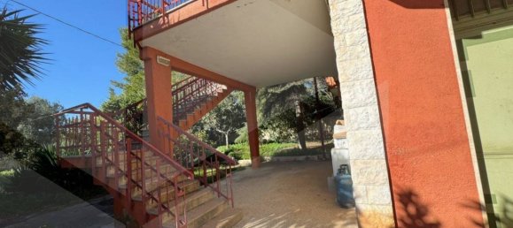 Вилла с 5 спальнями в Монополи, Италия № 23922 70