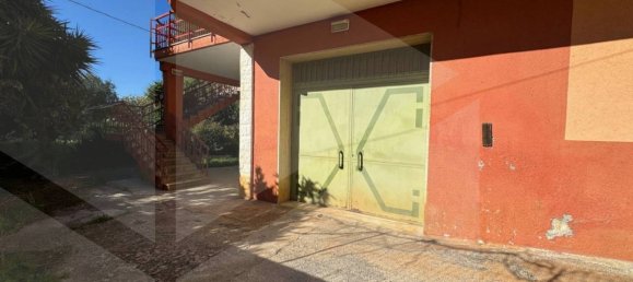 Вилла с 5 спальнями в Монополи, Италия № 23922 74