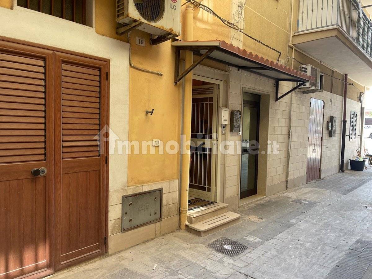 1 bedroom House in Margherita di Savoia, Italy No. 348550