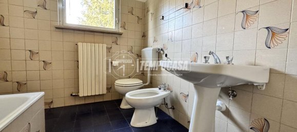 5 rooms Apartment in Biella, Italy No. 41355 19