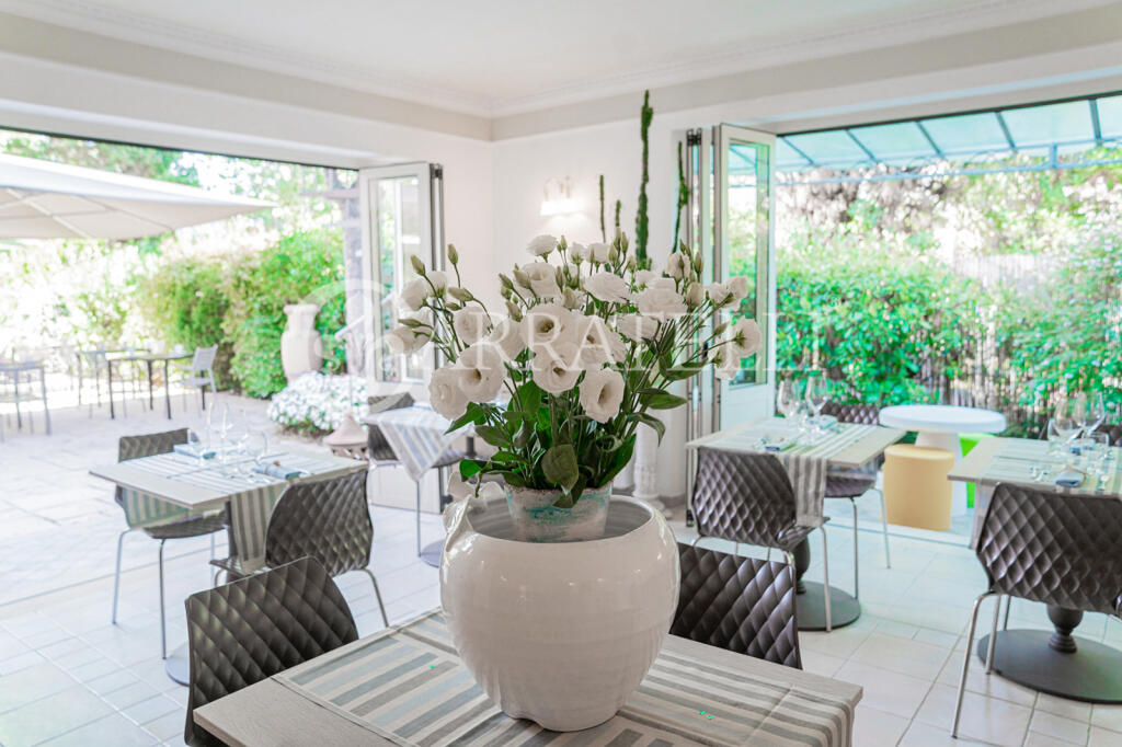 18 Schlafzimmer Hotel in Forte dei Marmi, Italy, Nr. 210032