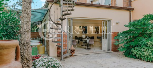 18 Schlafzimmer Hotel in Forte dei Marmi, Italy, Nr. 210032 20
