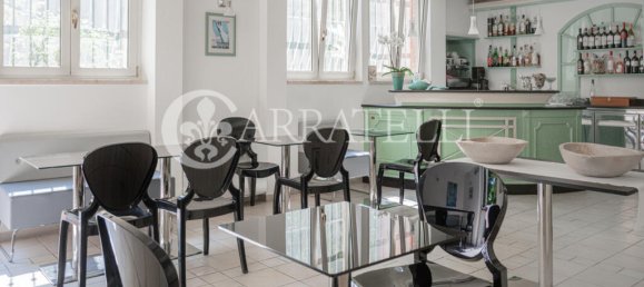 18 Schlafzimmer Hotel in Forte dei Marmi, Italy, Nr. 210032 19