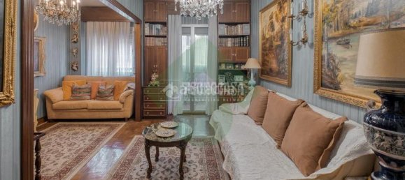 Apartamento de 2 dormitorios en Madrid, Spain No. 167818 2