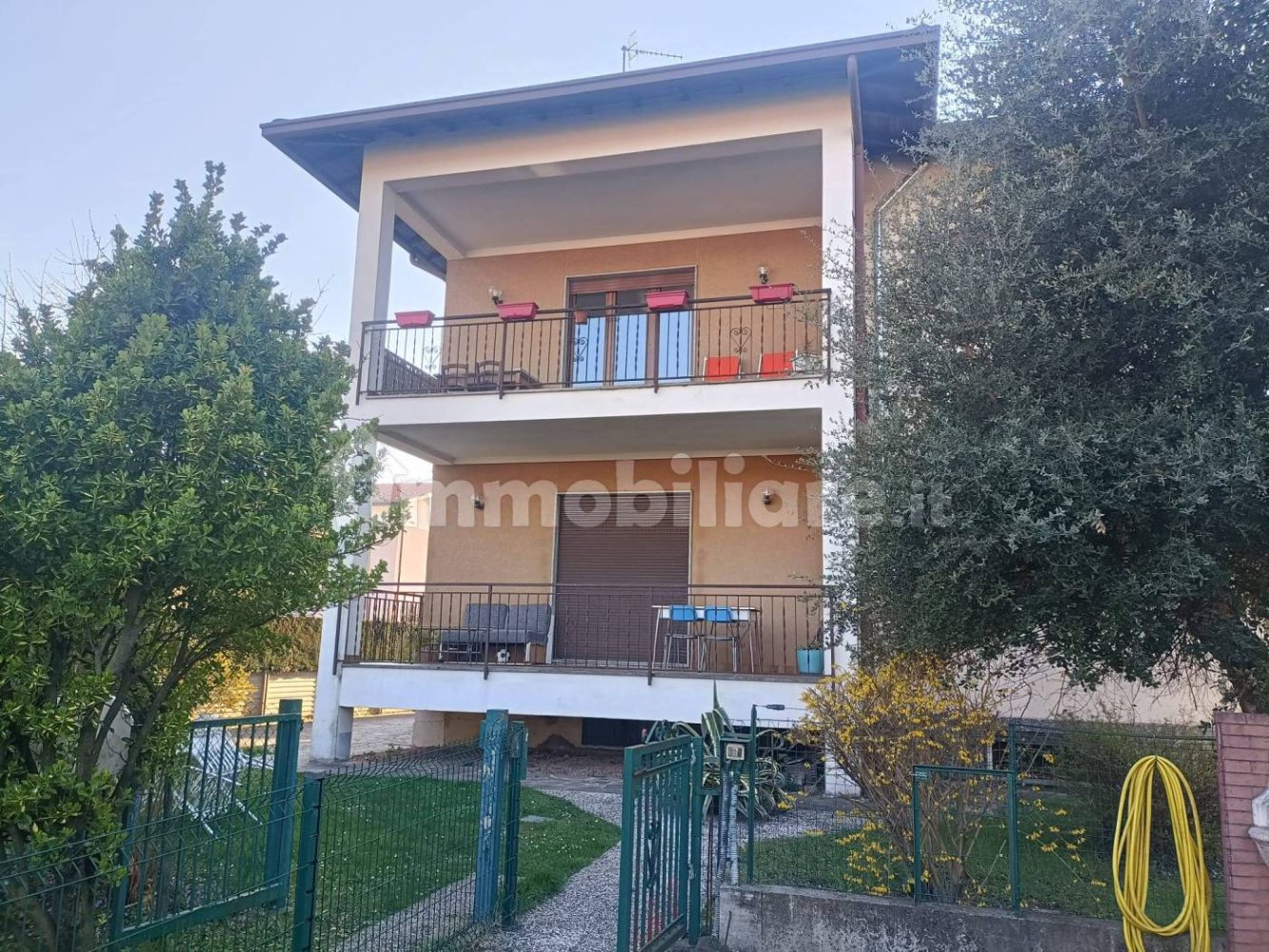 2 bedrooms Apartment in Induno Olona, Italy No. 209319