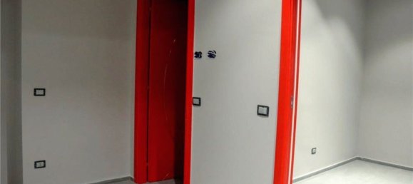 3 rooms Apartment in Seregno, Italy No. 47066 12