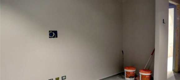 3 rooms Apartment in Seregno, Italy No. 47066 9