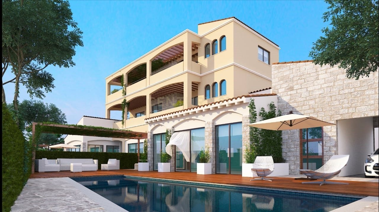 5 bedrooms Building in Germasogeia, Cyprus No. 3739