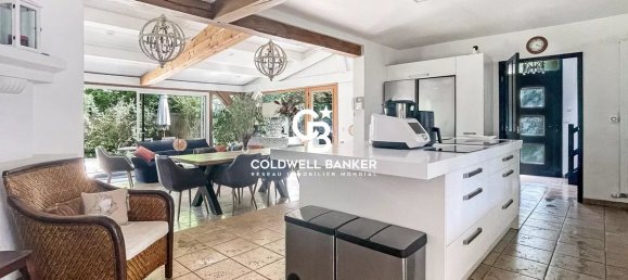 4 bedrooms Castles in Bois-le-Roi, France No. 327105 2