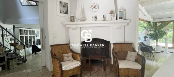 4 bedrooms Castles in Bois-le-Roi, France No. 327105 3