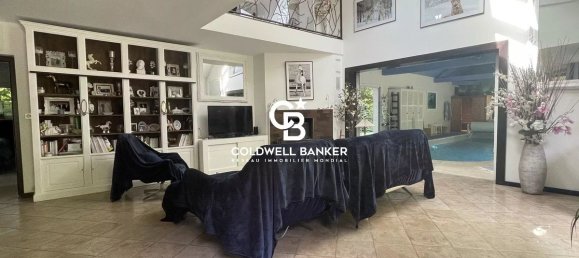 4 bedrooms Castles in Bois-le-Roi, France No. 327105 8