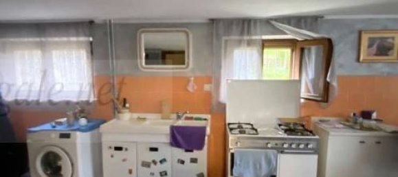 2 bedrooms Villa in Serravalle a Po, Italy No. 303512 9