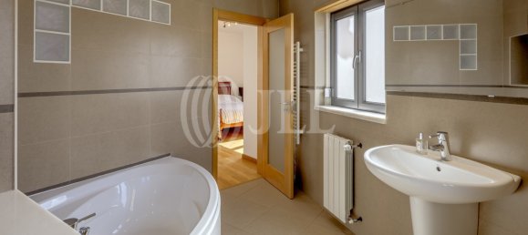 5 Schlafzimmer Villa in Cascais, Portugal, Nr. 107908 43