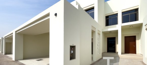 Moradia em banda T3 em Town Square, UAE N.º 28632 2