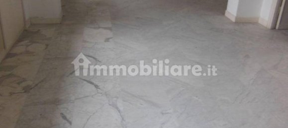 4 Schlafzimmer Wohnung in Rome, Italy, Nr. 203136 4