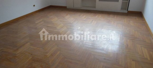 4 Schlafzimmer Wohnung in Rome, Italy, Nr. 203136 10