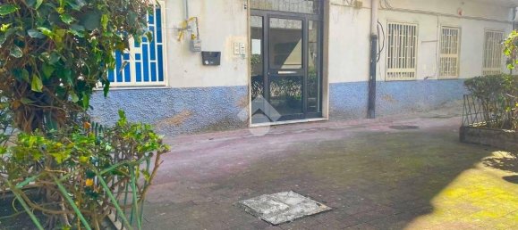 Apartamento de 1 dormitorio en Portici, Italy No. 313680 5