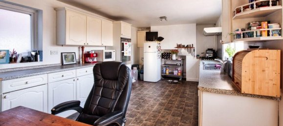 Casa en Market Rasen, United Kingdom No. 2534 7