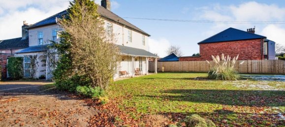 Casa en Market Rasen, United Kingdom No. 2534 22