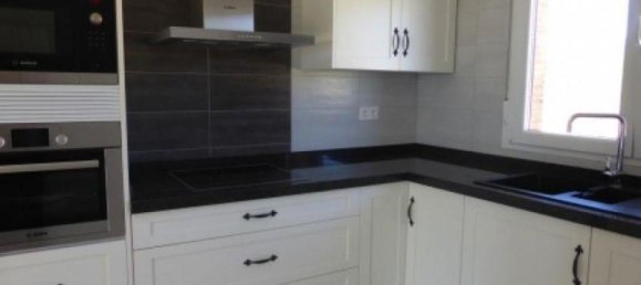 3 bedrooms Villa in Pinoso, Spain No. 7184 8