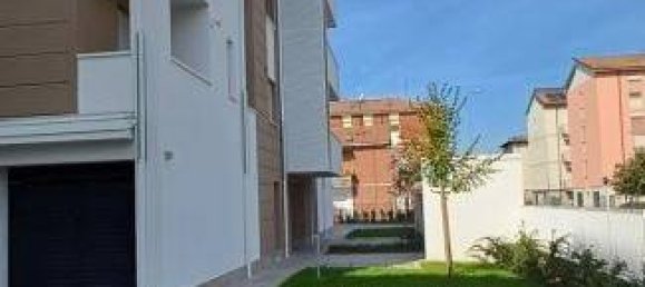 4-Zimmer Wohnung in Modena, Italy, Nr. 320051 8