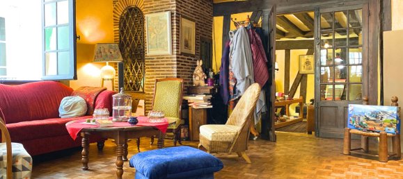 4 bedrooms House in Chartres, France No. 96980 3