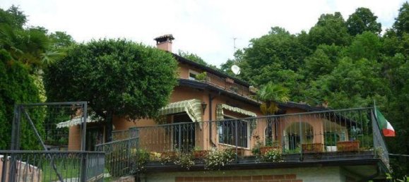 Вилла с 2 комнатами в Порлецца, Италия № 2798 11