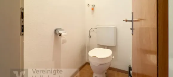 Edificio de 4 dormitorios en Reutlingen, Germany No. 220920 32