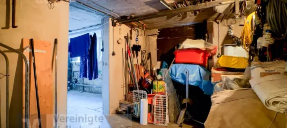 Edificio de 4 dormitorios en Reutlingen, Germany No. 220920 38