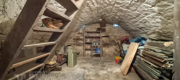 Edificio de 4 dormitorios en Reutlingen, Germany No. 220920 35